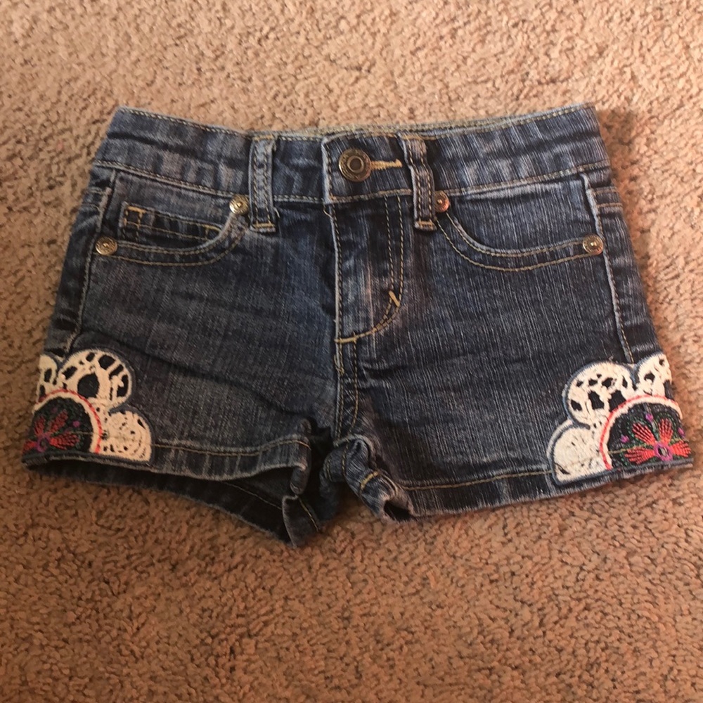 2T shorts